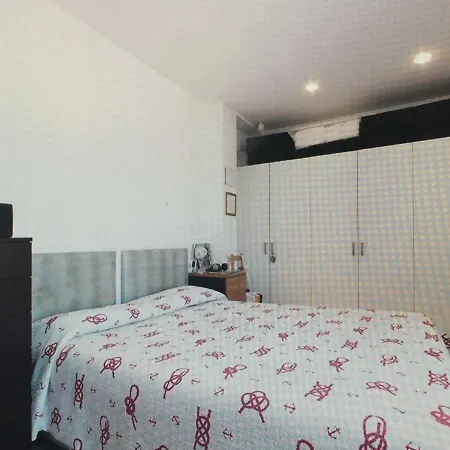 Merulanrom Apartment Rom